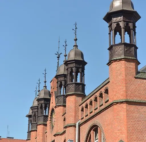 Five Point Hostel&apartments Hostel