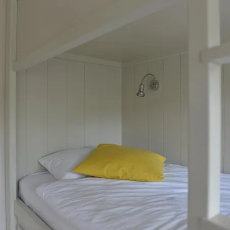 Five Point Hostel & Apartments