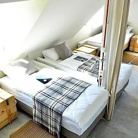 Five Point Hostel&apartments Hostel *