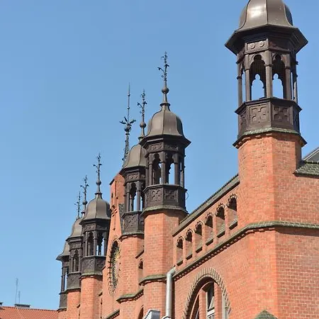 Five Point Hostel & Apartments Hostel
