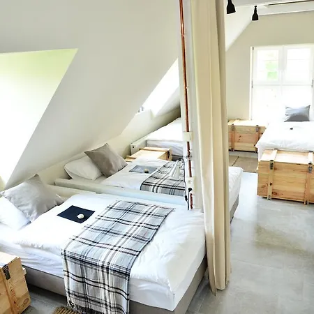 Five Point & Hostal