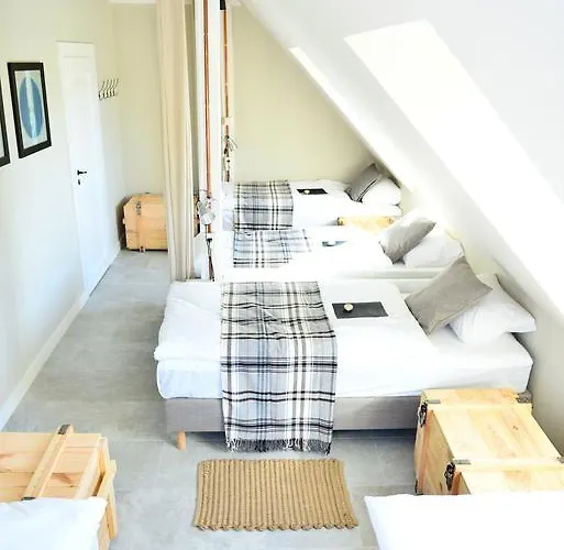 Хостел Five Point & *